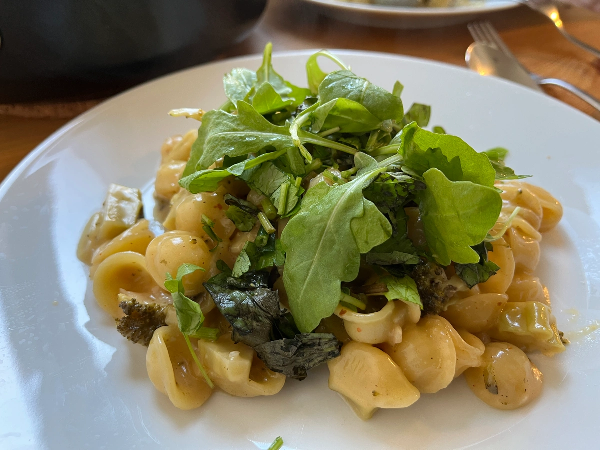 Orecchiette mit Brokkoli und Kräutern nach Ottolenghi (One Pot Pasta)